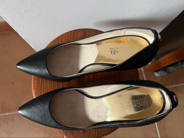 Tacones Michael Kors Negros