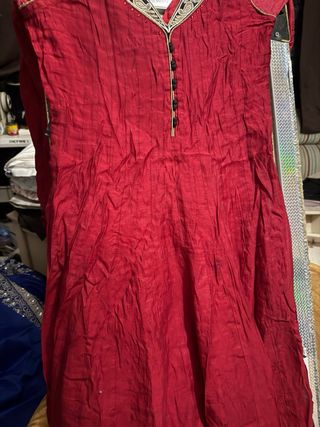 Traje Hindú Rojo y Dorado