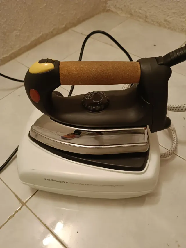 Estación de Planchado Poco Uso