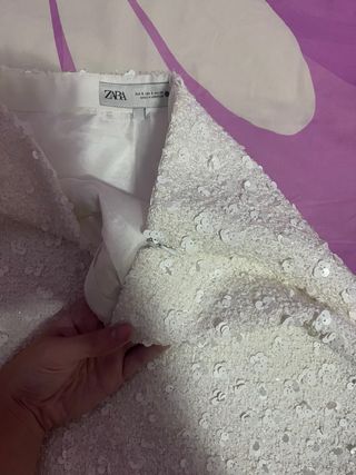 Falda de lentejuelas Blanca de Zara