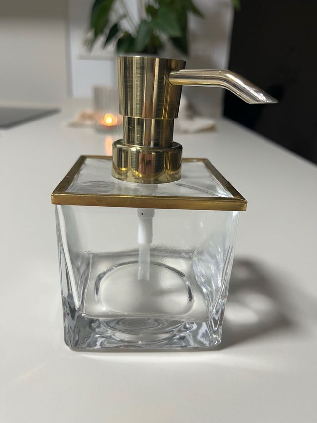 Dispensador Jabón Vidrio y Metal Dorado