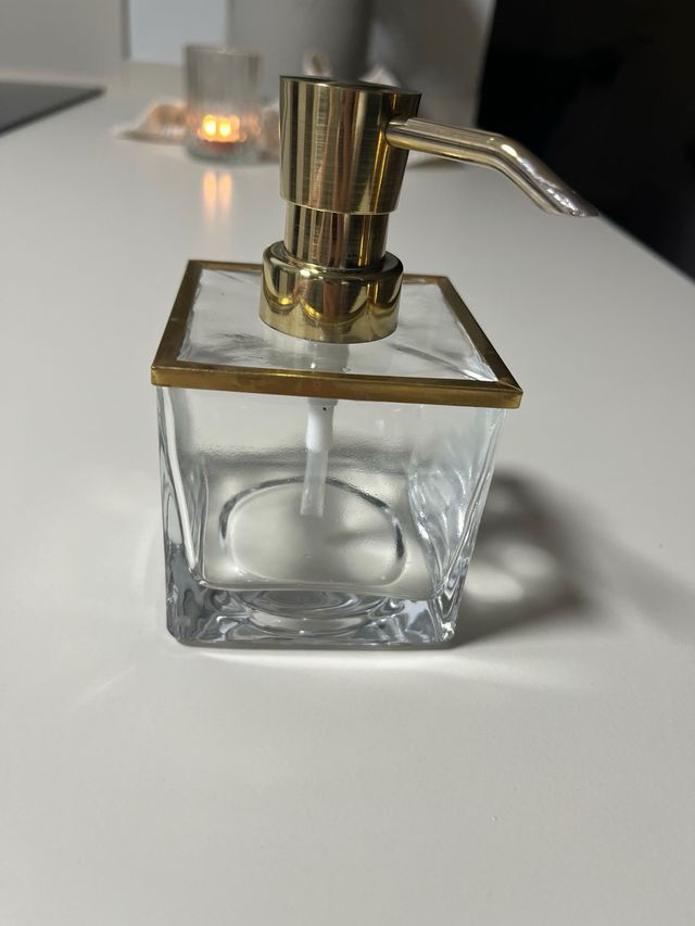 Dispensador Jabón Vidrio y Metal Dorado