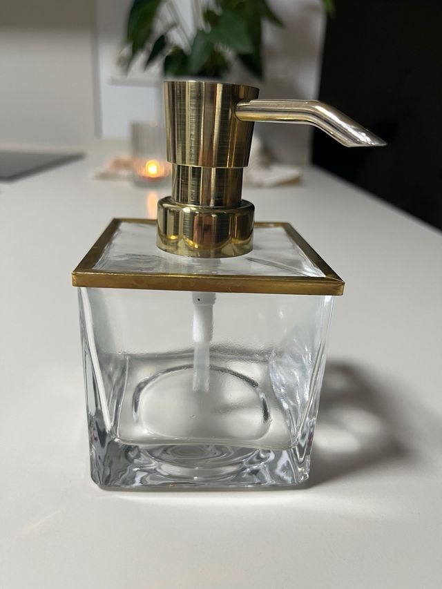 Dispensador Jabón Vidrio y Metal Dorado