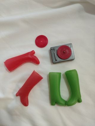 Lote botas tocadiscos muñeca antigua tipo barbie