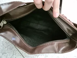 Borsa marrone con frange