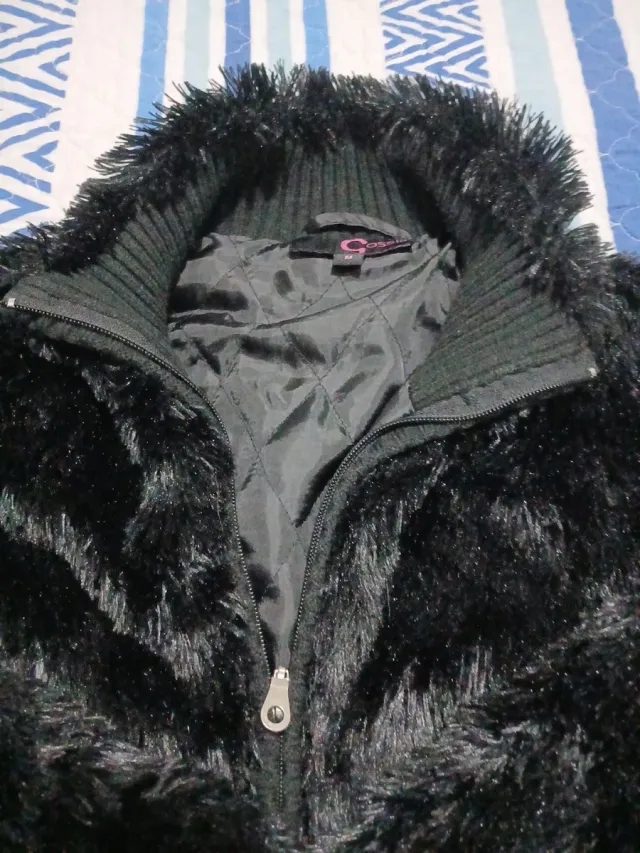 Chaqueta peludita negra T-M
