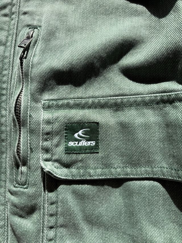 Chaqueta Scuffers verde con cuello de pana