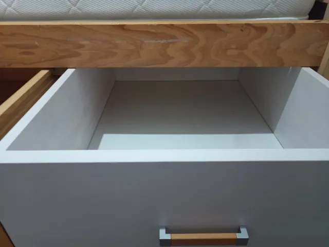 Cama nido con cajones Y estantería a juego