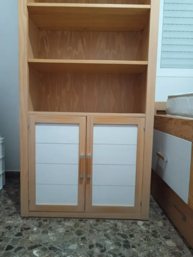 Cama nido con cajones Y estantería a juego