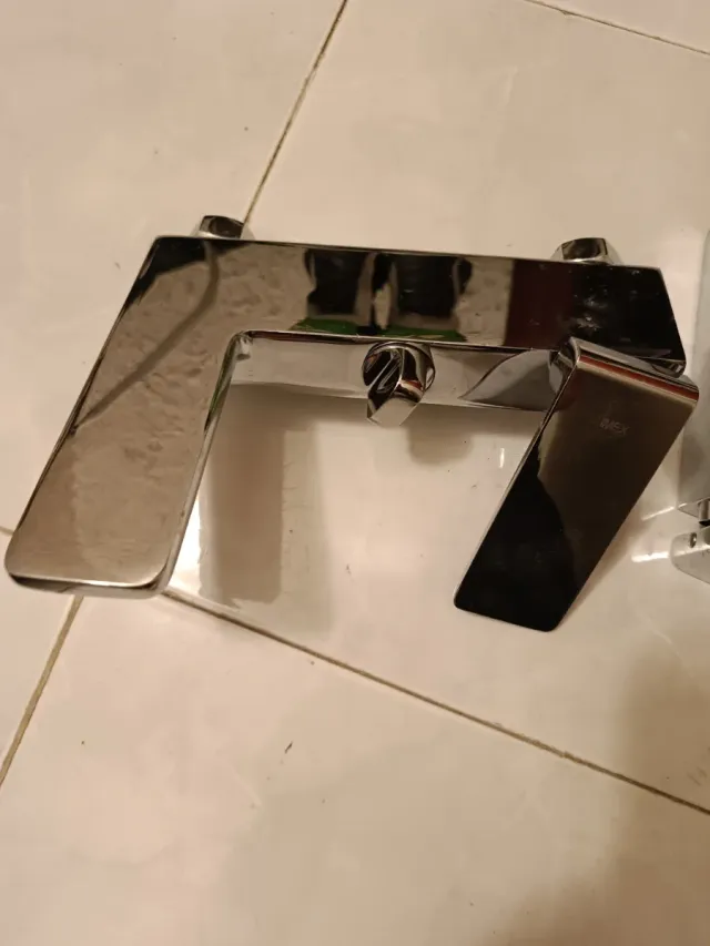 Grifos Imex Ducha y Lavamanos SIN USO