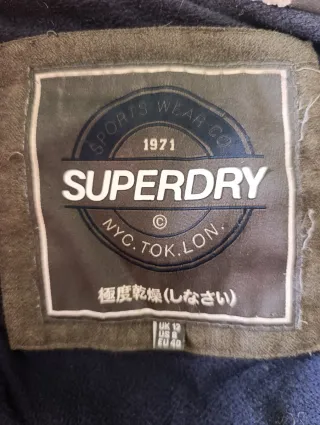 Parka Superdry verde militar talla L