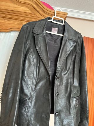 Americana de piel Bershka Negra Talla M