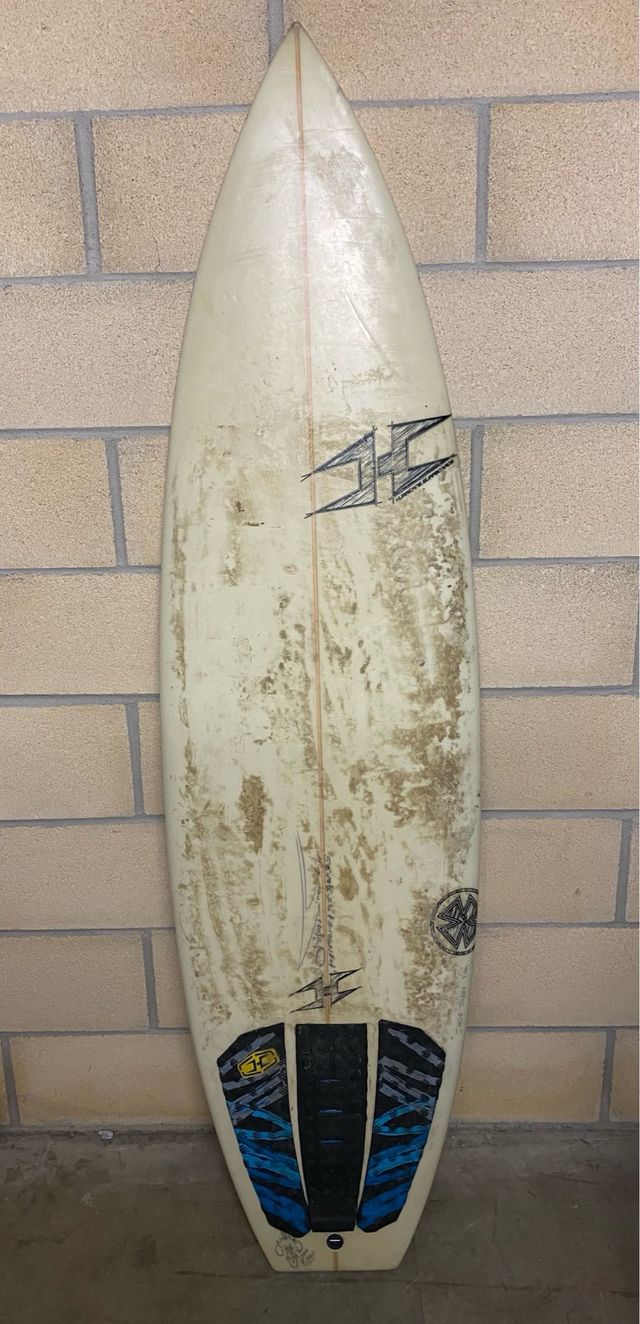 Tabla surf shortboard HURRICANE 5’8