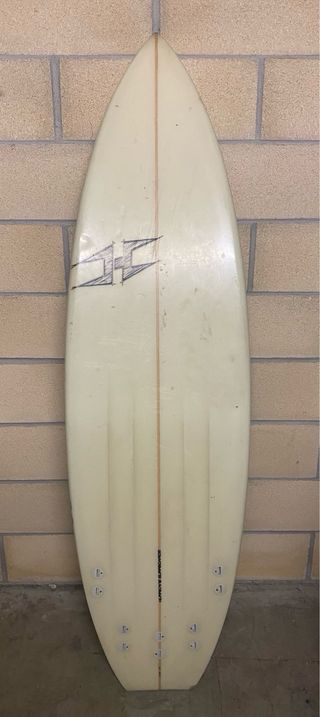 Tabla surf shortboard HURRICANE 5’8 tail cuadrado