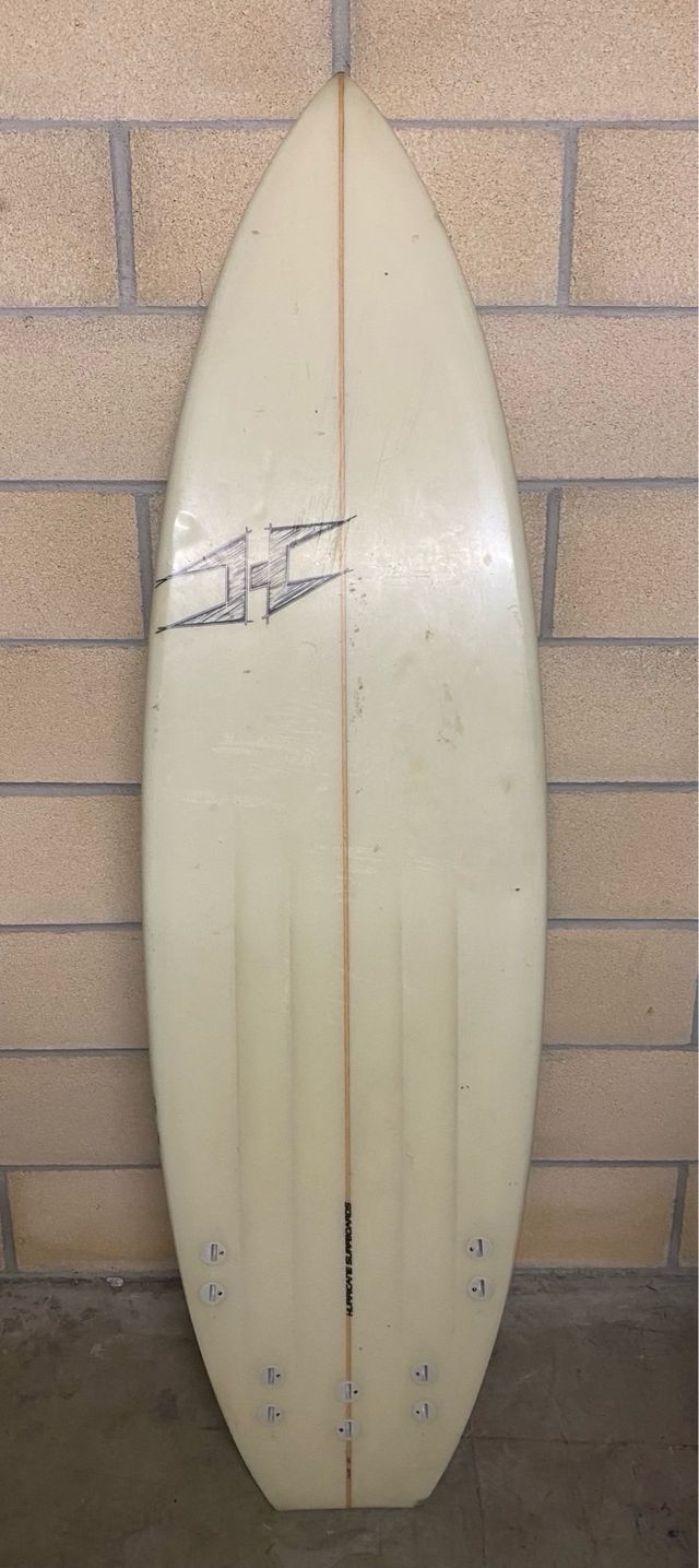 Tabla surf shortboard HURRICANE 5’8