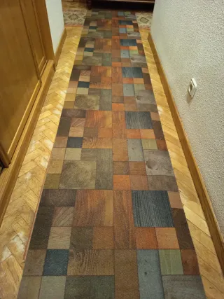 Pasillero de diseño imitación madera