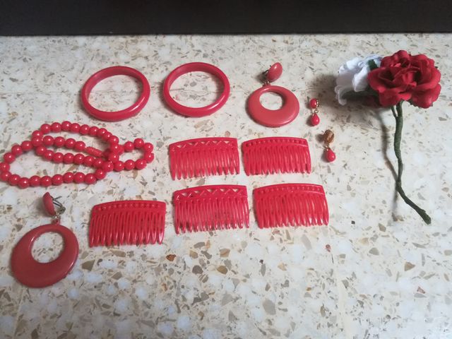 Traje Flamenca Niña Blanco con Volantes Rojos