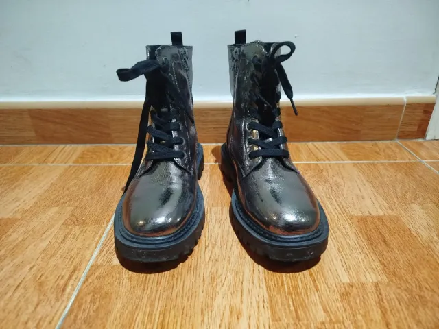 Botas plateadas
