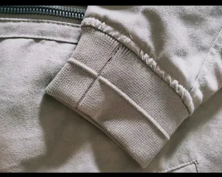 Cazadora bomber hombre beige