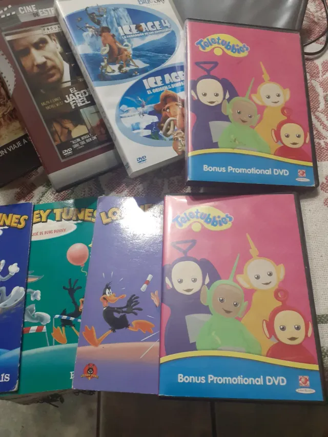 Lote DVDs Infantiles y Películas