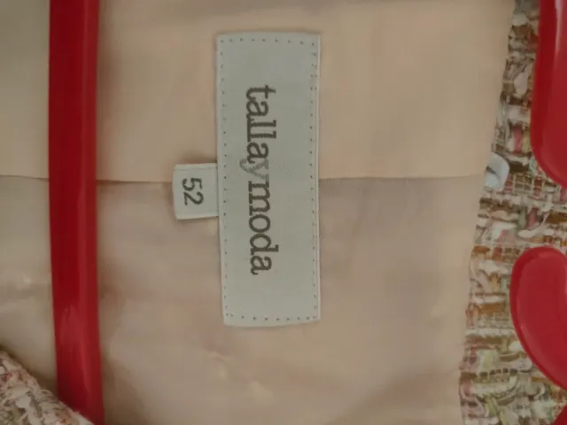 Americana tipo Chanel beige y rosa