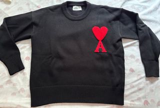 Jersey Ami Paris Negro Corazón Rojo