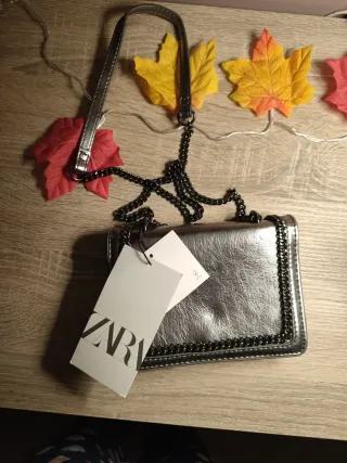 Bolso de fiesta Zara plateado