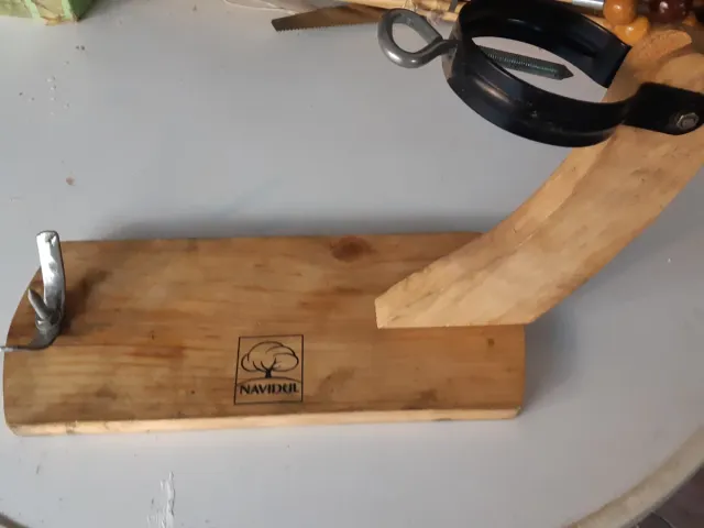 Suporte de perna de porco Navidul em madeira