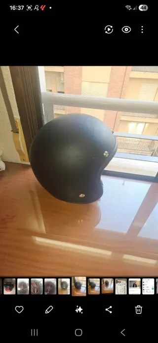 Casco de moto negro