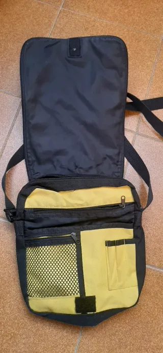 2 Mochilas (azul, verde)