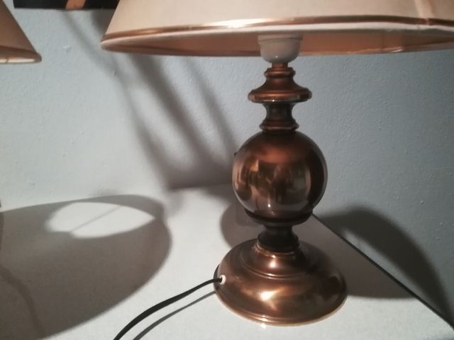 Lámpara de techo y 2 de mesita