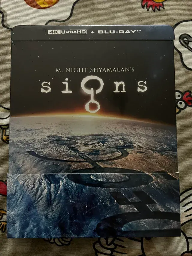 Señales Steelbook 4K UHD + Blu-ray