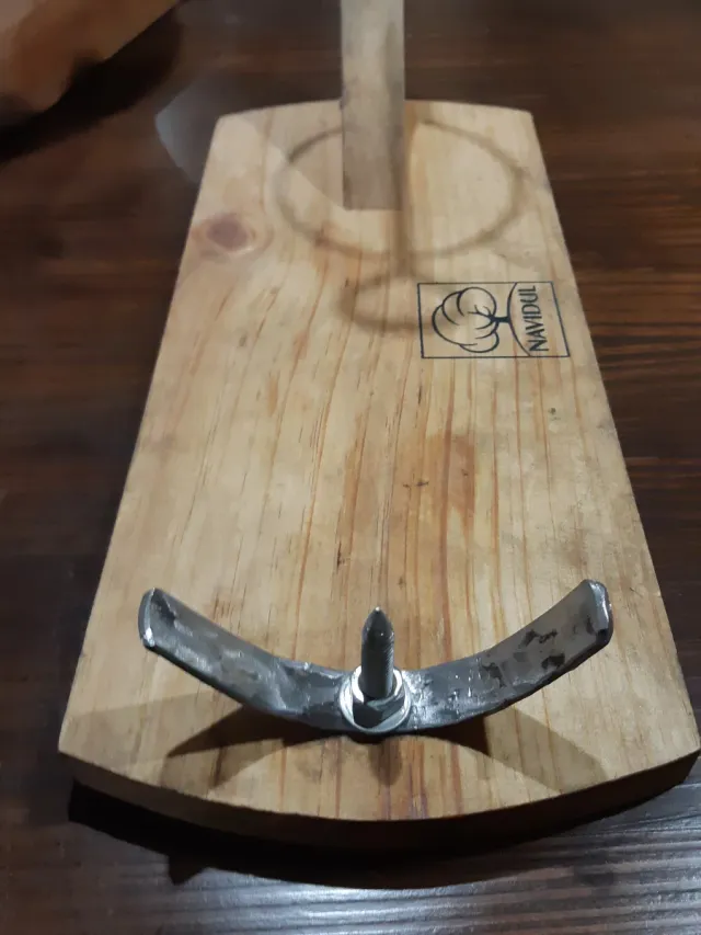 Suporte de presunto em madeira