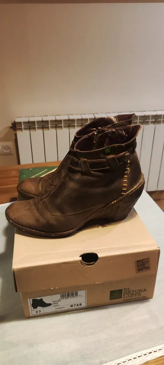 Botín piel Naturalista Talla 37