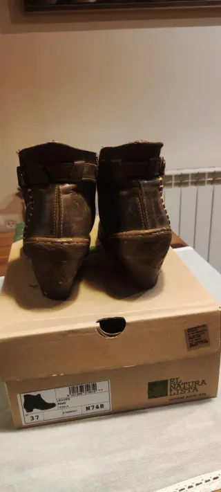 Botín piel Naturalista Talla 37