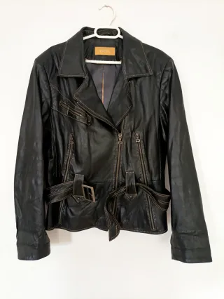 Cazadora Biker Cuero Auténtico XXXL mujer. Medidas