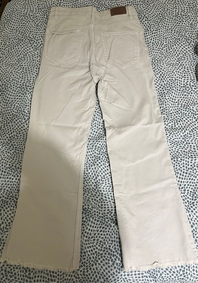 Vaqueros beige de campana