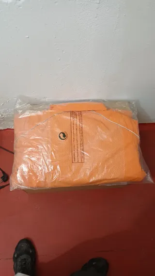 Mochila de reparto naranja