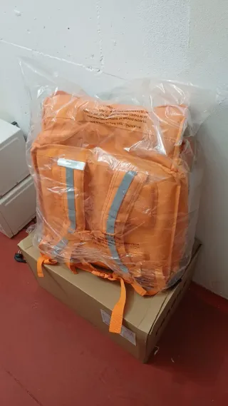 Mochila de reparto naranja