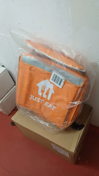 Mochila de reparto naranja