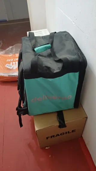 Mochila de reparto naranja