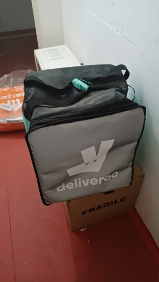 Mochila de reparto naranja