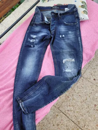 Pantalón vaquero Leox hombre desgastado