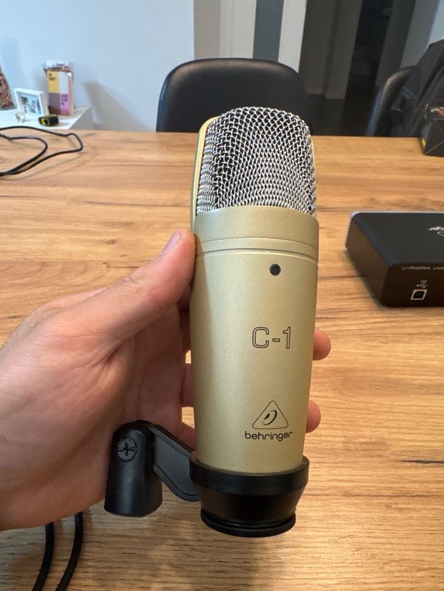 Behringer U-PHORIA STUDIO PRO Pack