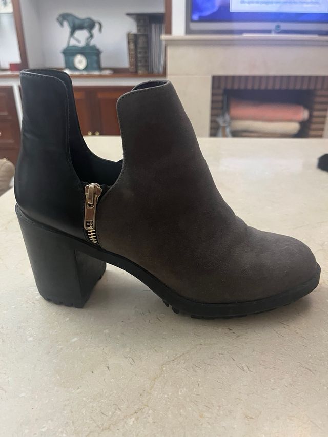 Botas tacón ante marrón talla 38