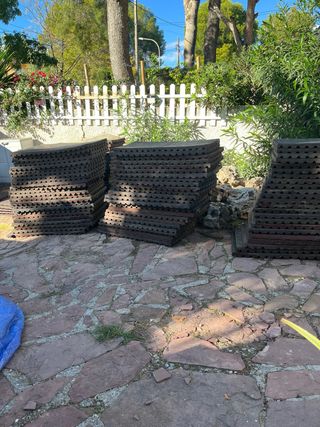 Losas de caucho 1x0,5m. Precio por metro cuadrado.