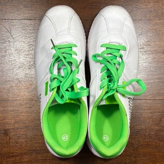 Zapatillas Blancas y Verdes Talla 43