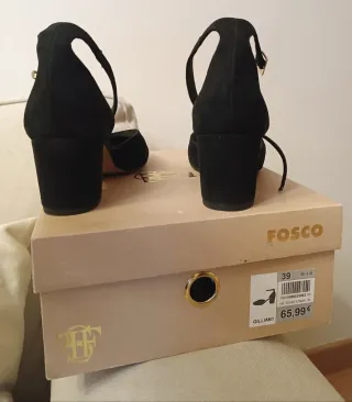 Zapatos de ante negros con pulsera