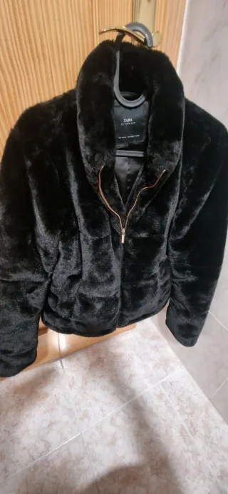 Abrigo pelo Zara mujer Talla M