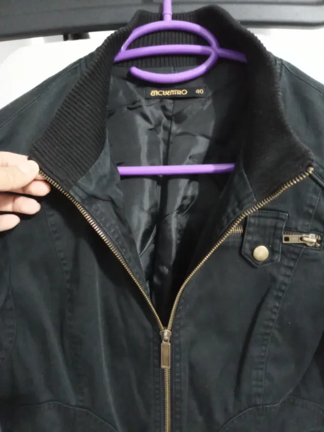 Cazadora Negra Mujer Encuentro 